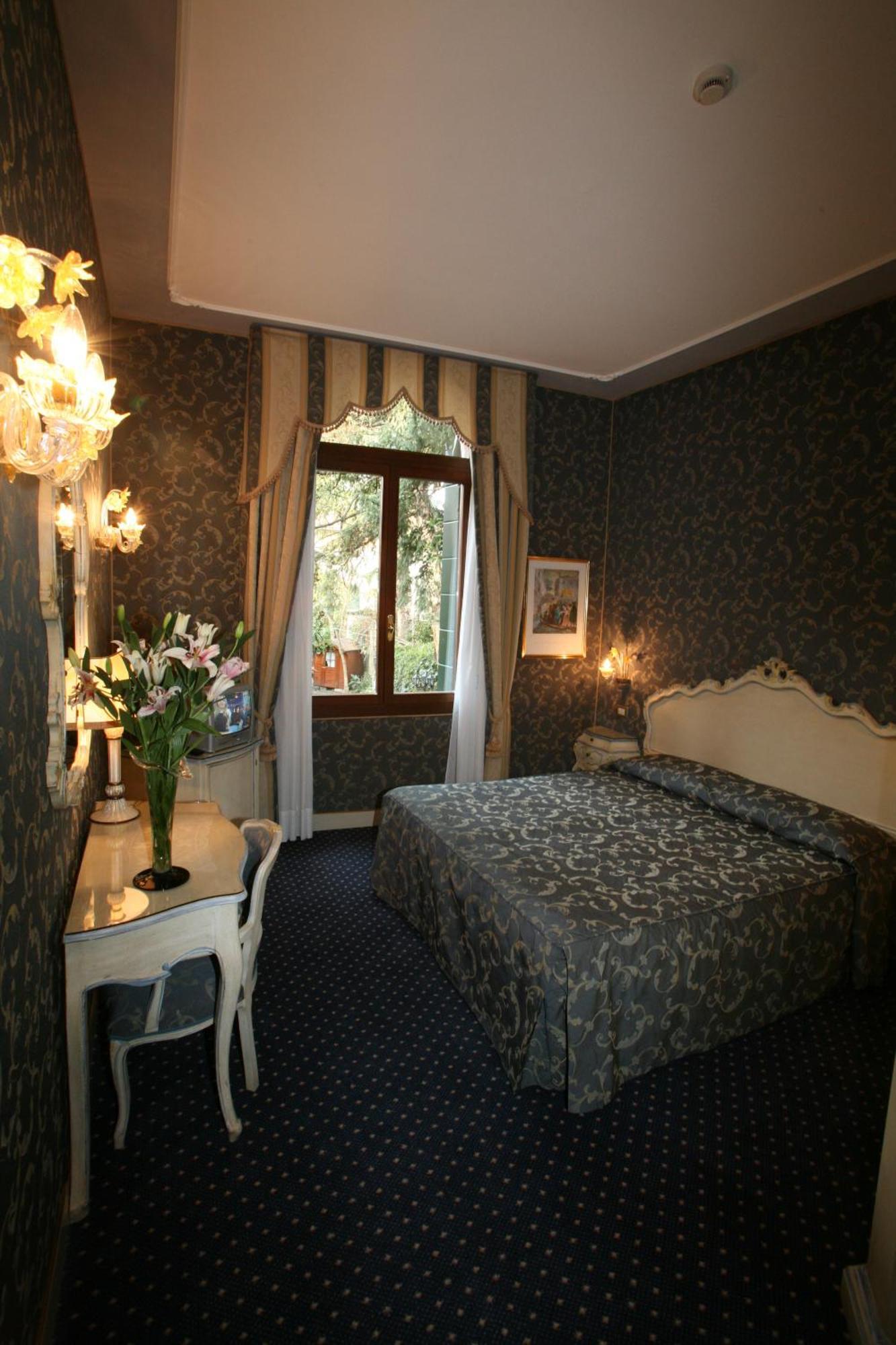 Superior Double or Twin Room,1580309145:JPEG